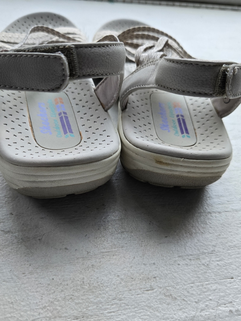 Skechers Women's Metallic Gray Strappy Comfort Sandals - Picture 7 of 16
